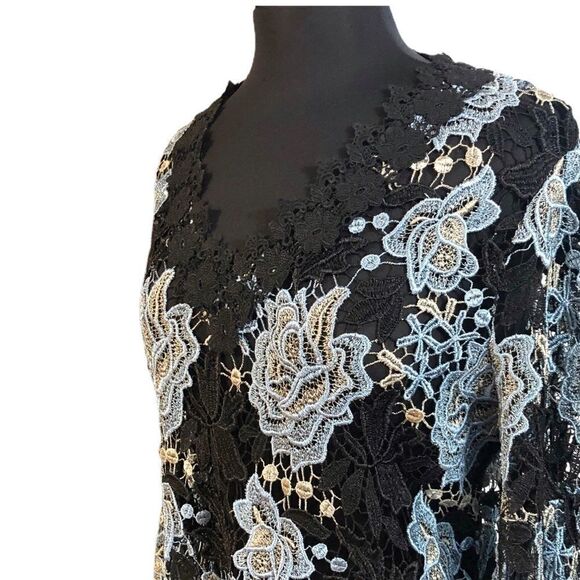 𝅺KOBI Halperin Lynn Embroidered Lace Bell Sleeve Blouse Size M - Picture 2 of 14